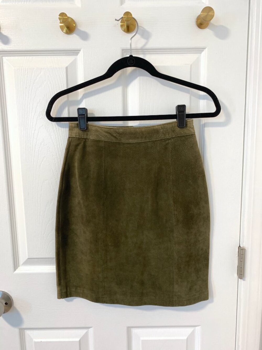 Vintage Global Identity Suede Leather Skirt in Olive Green Size 3/4